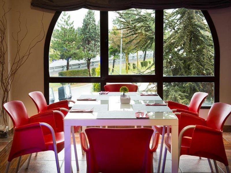 Segovia Sierra De Guadarrama Hotel 4*